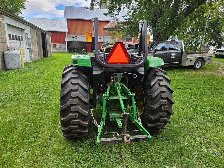 john-deere-4066m-image-4