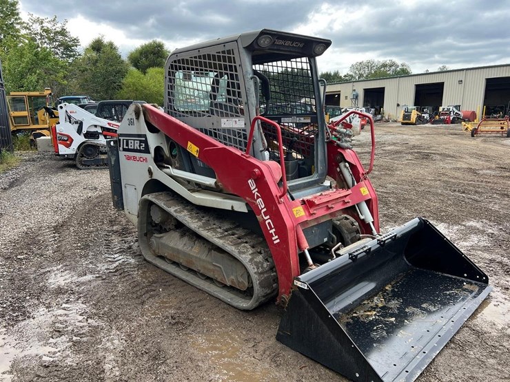 2021-takeuchi-tl8-image-10