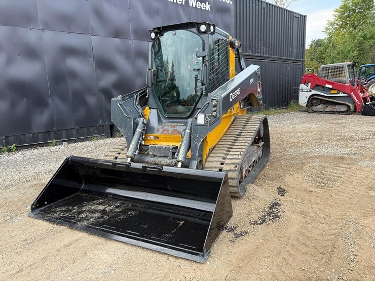 2024-deere-331g-image-8