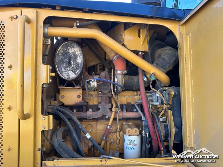caterpillar-140m-image-61