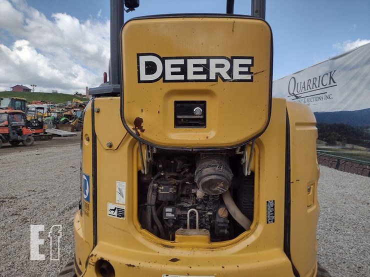 2015-deere-35g-image-33