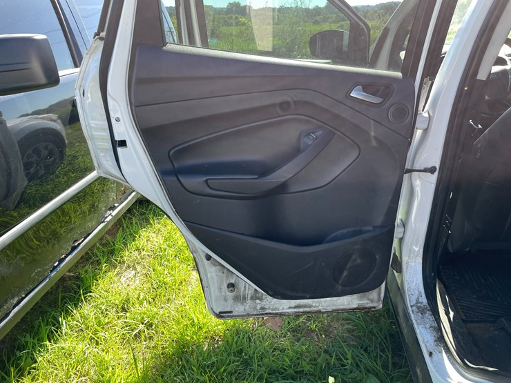 2014-ford-escape-titanium-image-20