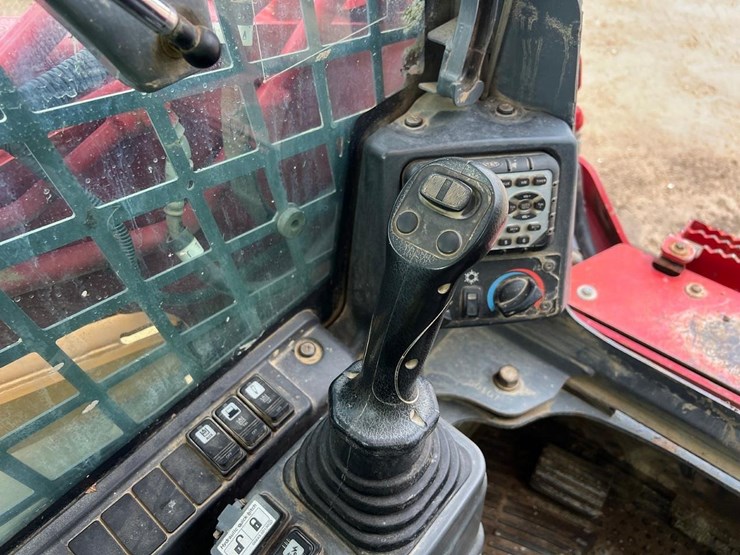 2020-takeuchi-tl8r2-image-19