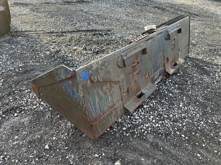 80”-skid-steer-bucket-image-6