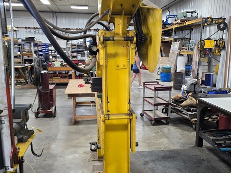 #9626-•-30-ton-shop-press-image-4