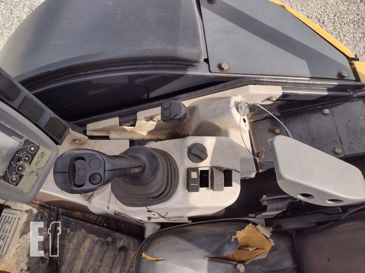 2015-deere-35g-image-7