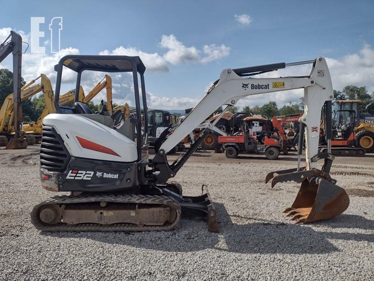 2018-bobcat-e32i-image-3