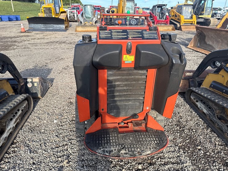 2015-ditch-witch-sk750-image-7