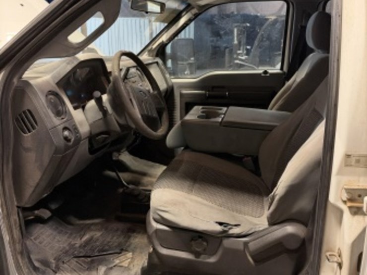 2013-ford-f250-image-25