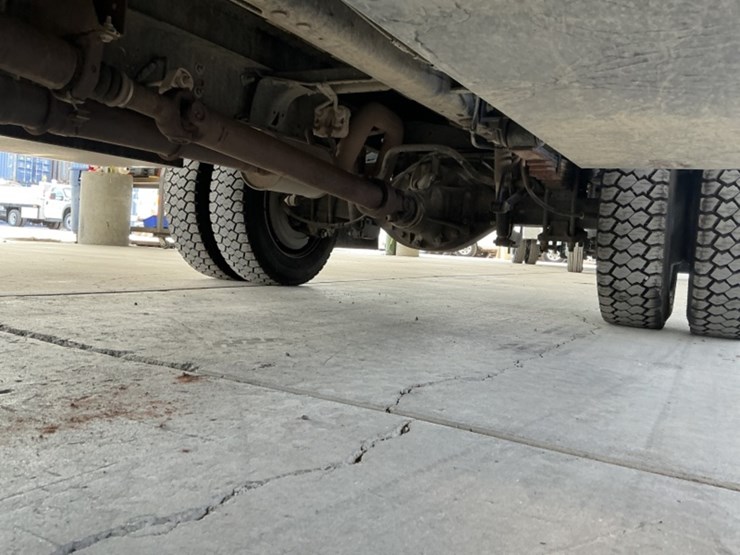 2008-ford-f550-image-24