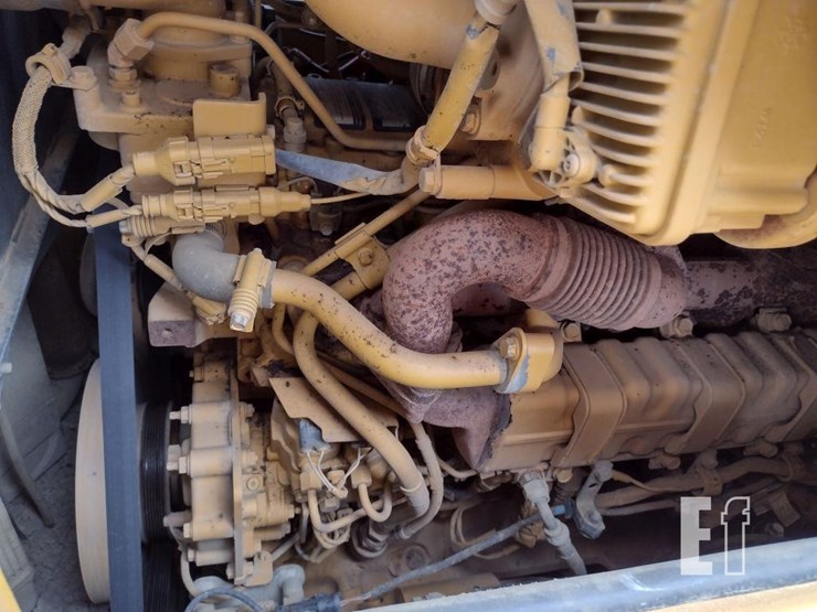 2016-deere-850k-image-24