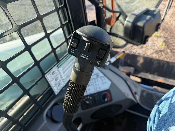 2018-bobcat-s550-image-20