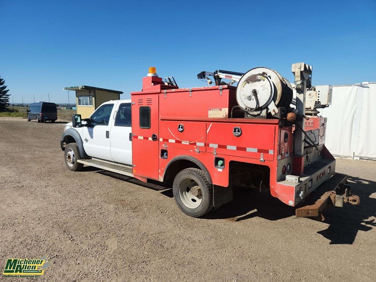 2011-ford-f550-image-3