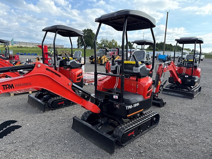 #1072-•-2026-tpm-18hh-mini-excavator-image-9