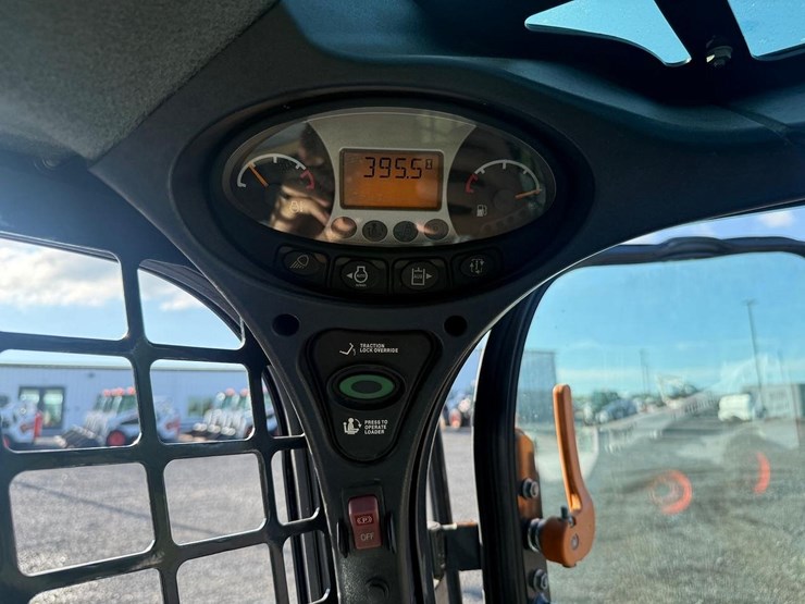 2018-bobcat-s550-image-22