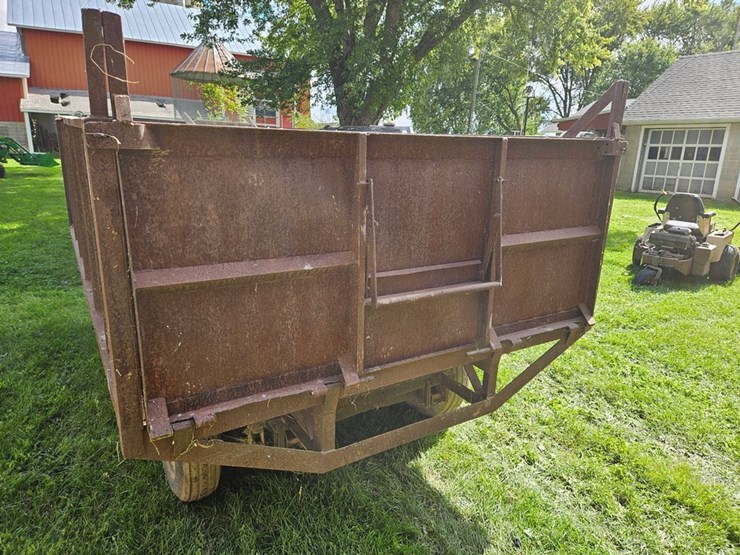 #8705-•-tandem-axle-dump-wagon-image-18
