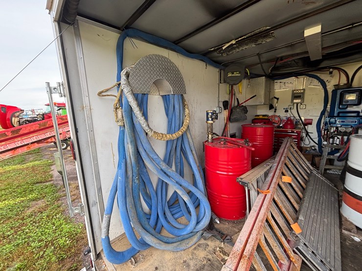 #1321-•-2021-diamond-cargo-enclosed-trailer-with-spray-foam-business-equipment-(no-title)-image-32