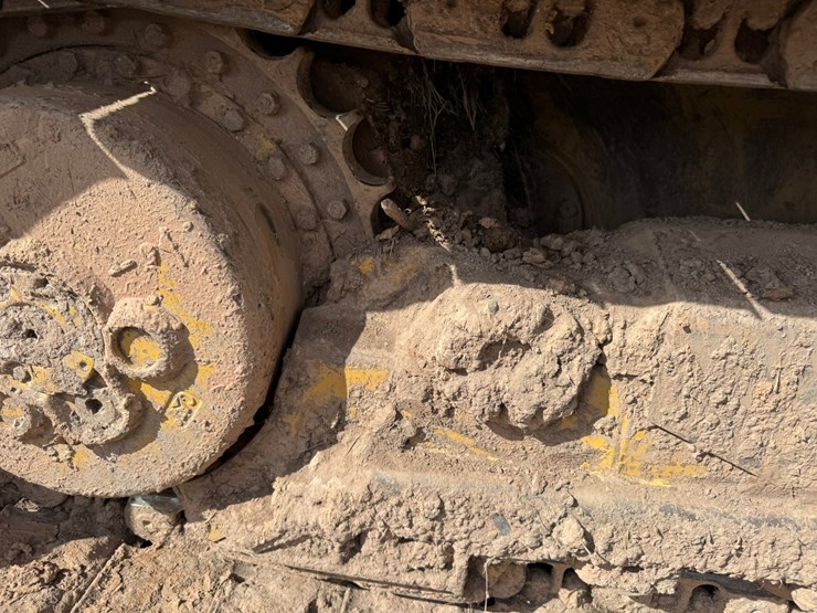 caterpillar-d6k-lgp-image-55