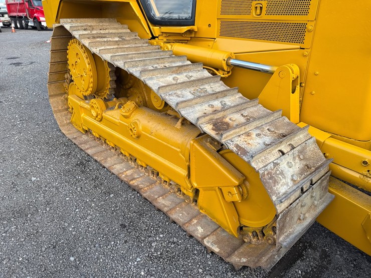 caterpillar-d6n-image-5