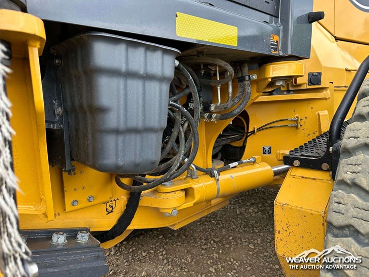 john-deere-872-image-81