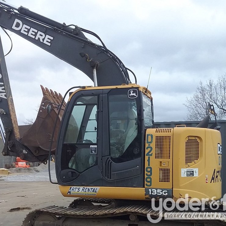 2015 DEERE 135G