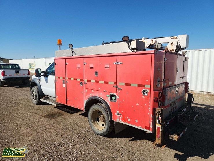 2009-ford-f550-image-3