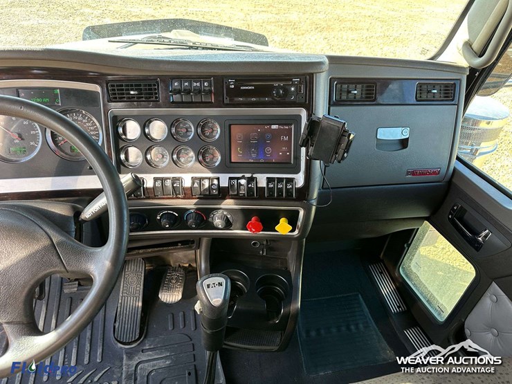 kenworth-t800-image-13