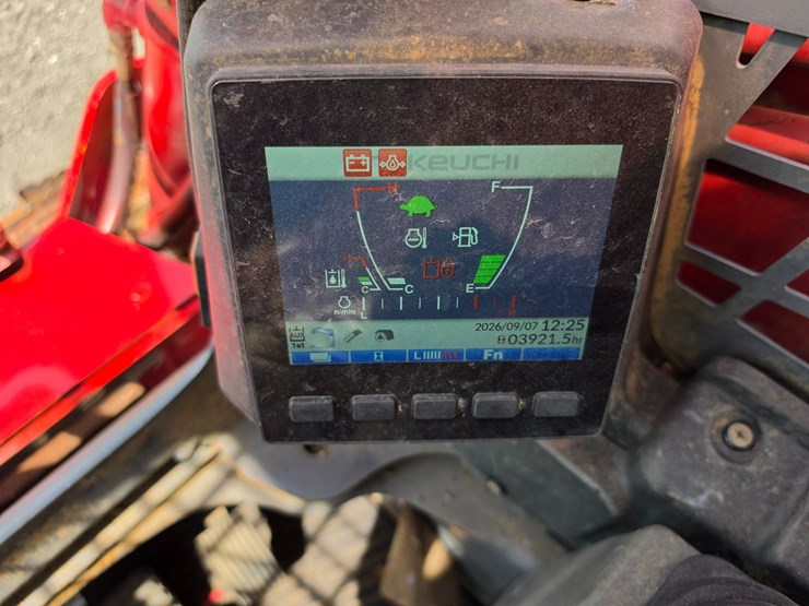 #2099-•-takenchi-tl-8r2-track-skid-steer-image-11