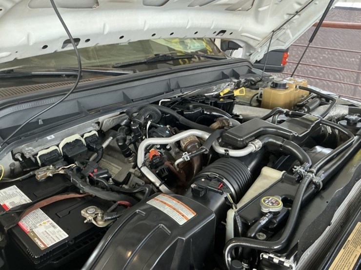 2016-ford-f550-image-13