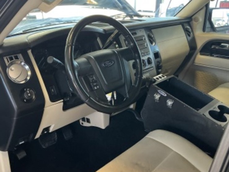 2016-ford-expedition-image-20
