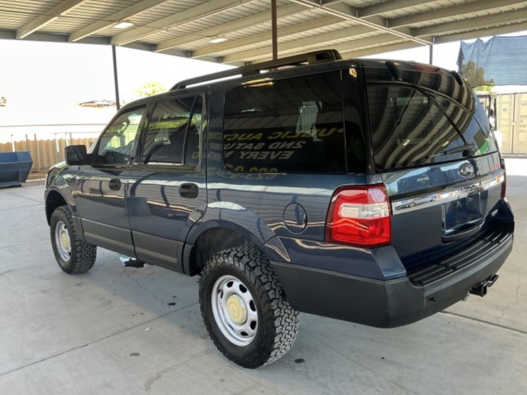 2016-ford-expedition-image-5