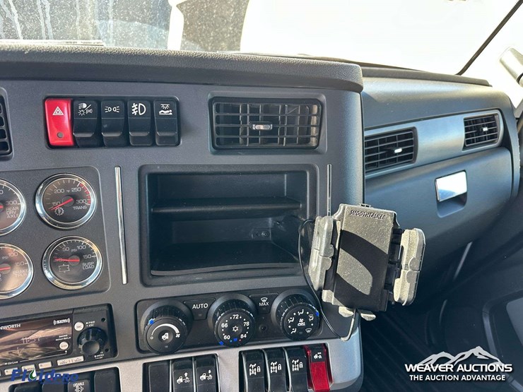 kenworth-t880-image-23
