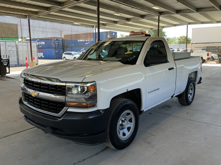 2017-chevrolet-silverado-1500-image-4