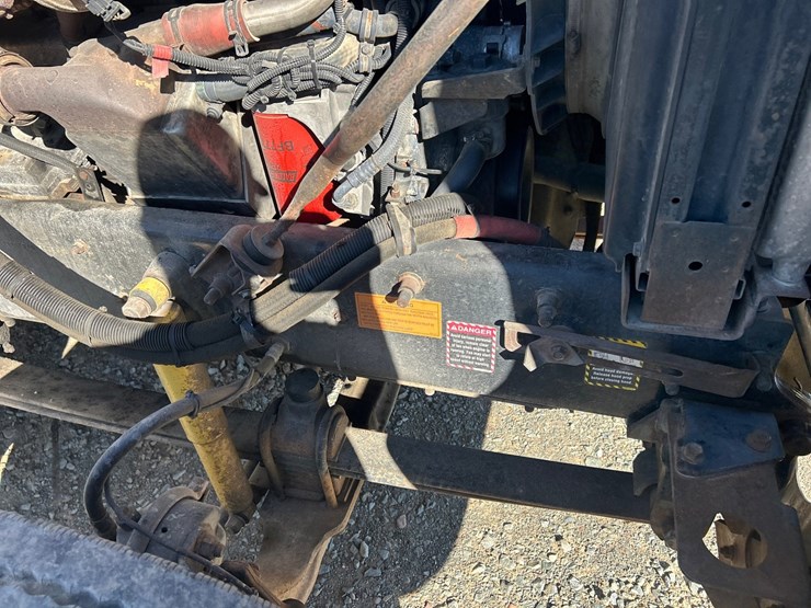 2004-mack-ch613-image-48