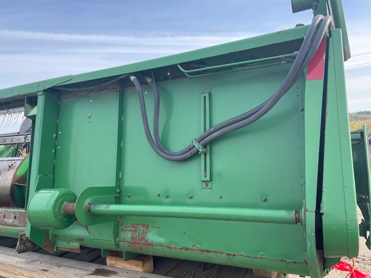 john-deere-216-image-16