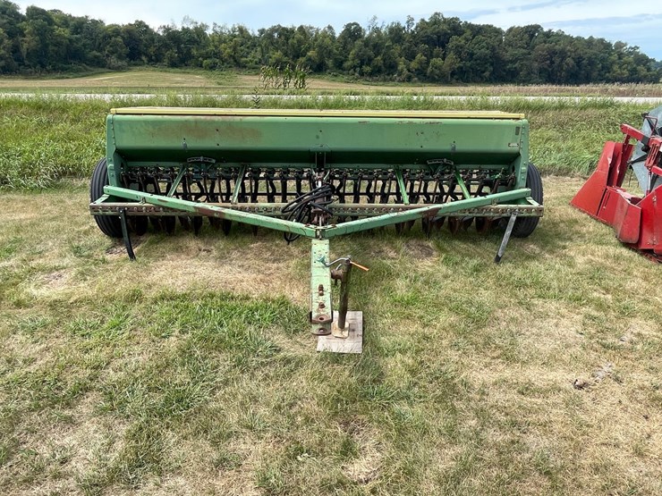 john-deere-12-image-2