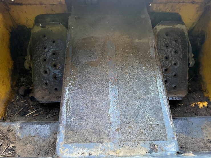 new-holland-ls170-image-17