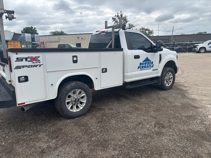 2022-ford-f250-image-4