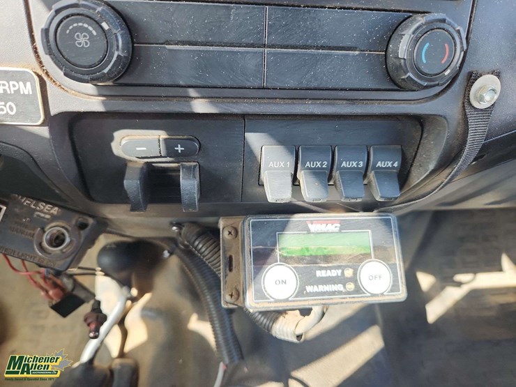 2012-ford-f550-image-21