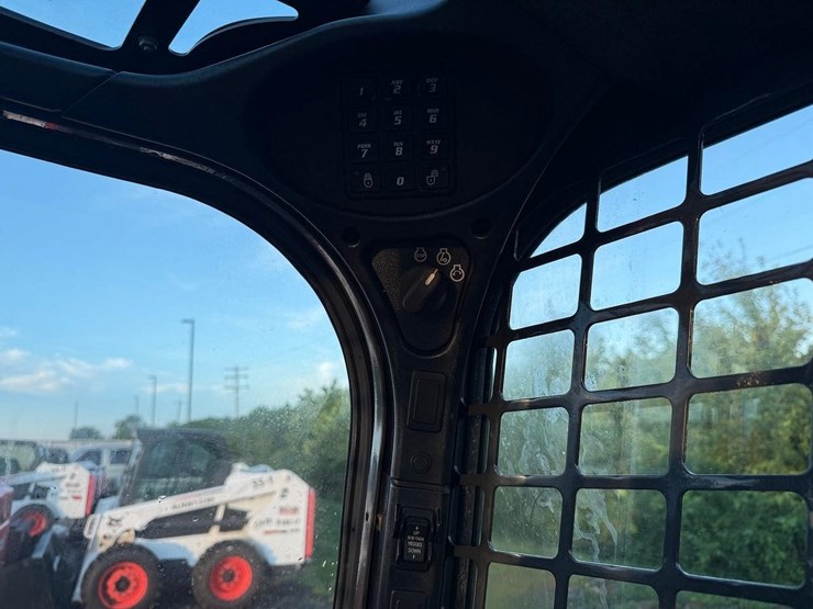 2018-bobcat-s550-image-21