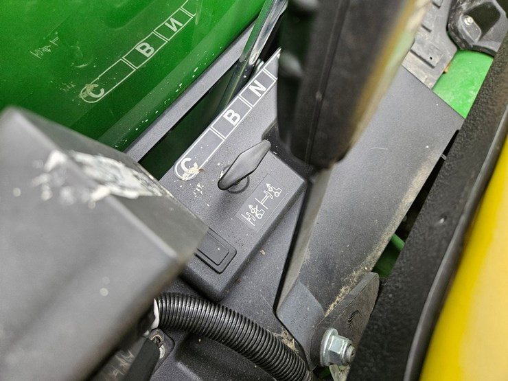john-deere-4066m-image-26