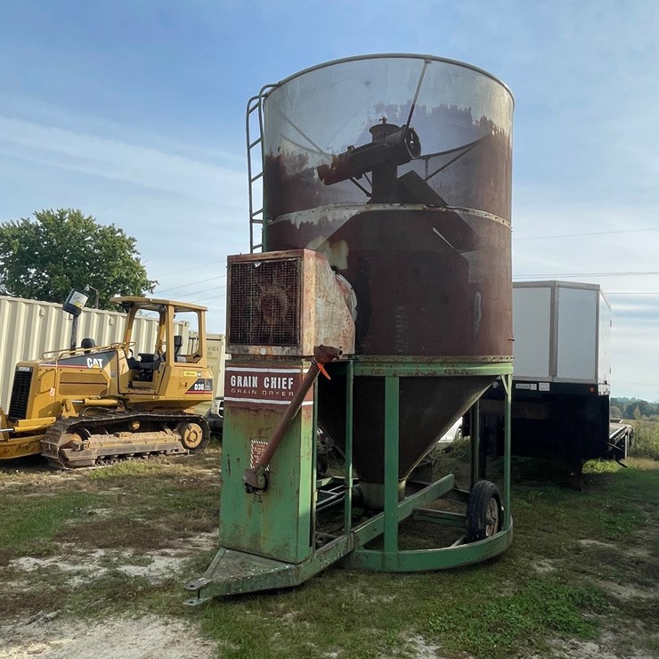 #1155 • Grain Chief Grain Dryer