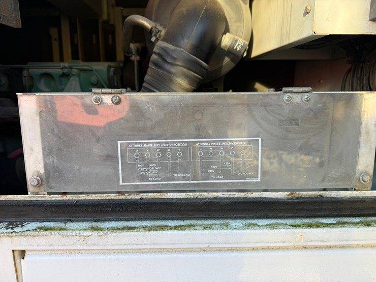 #3501-•-whisperwatt-dca-1651v-towable-generator-image-20