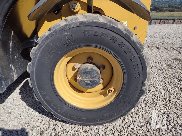 2011-caterpillar-th255-image-14