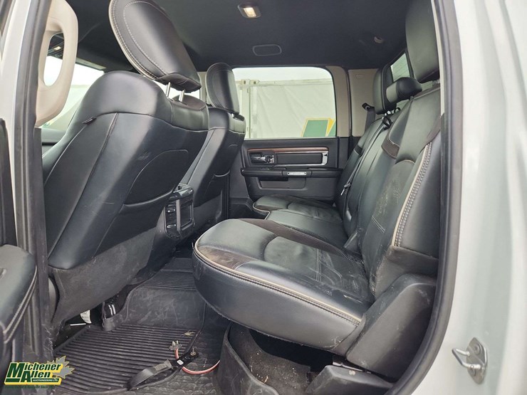 2020-ram-5500-laramie-image-14