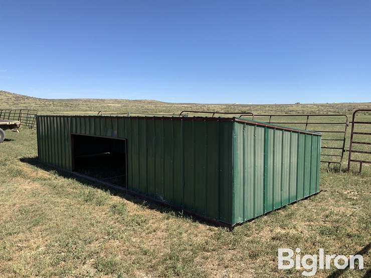 calf/sheep-shelter-skid-image-1