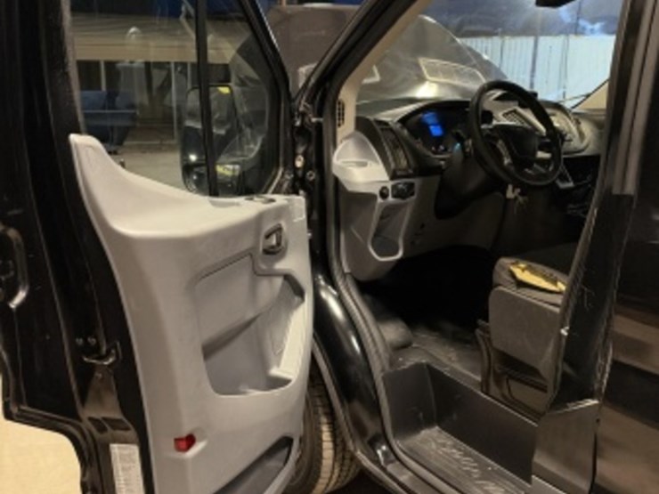 2018-ford-transit-image-27