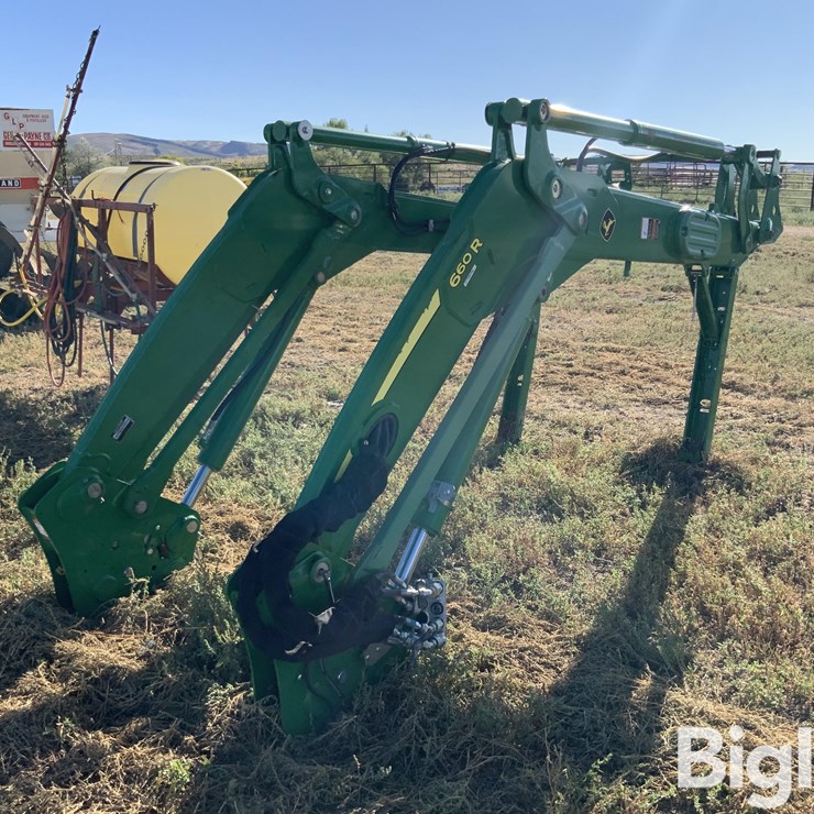Joh Deere 660R Quick Attach Loader