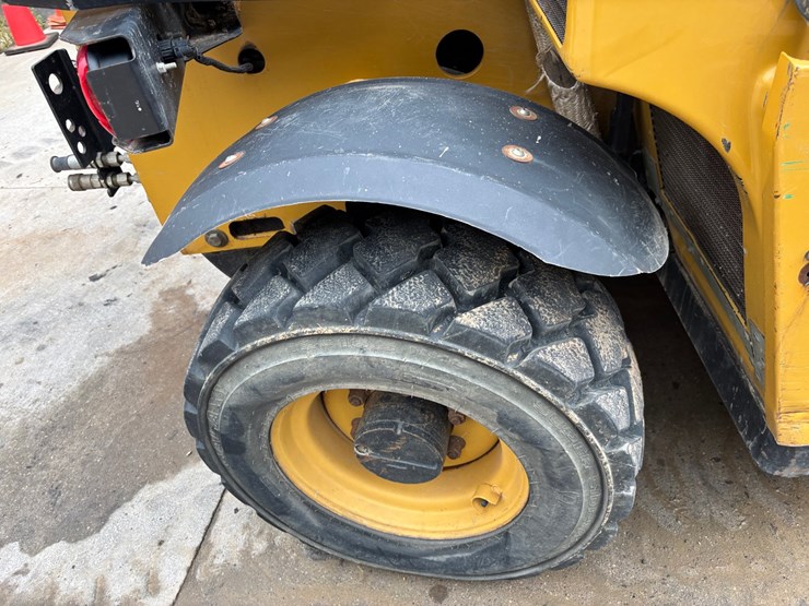 caterpillar-th255-image-15