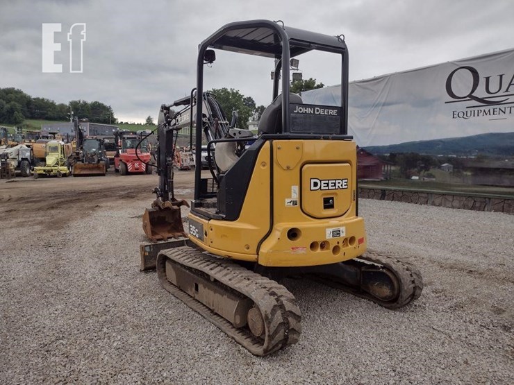2016-deere-35g-image-37